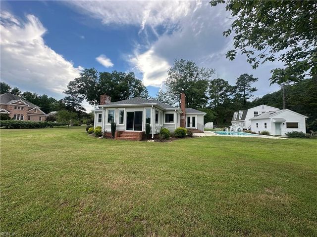 729 Charles RD, Yorktown, VA 23692