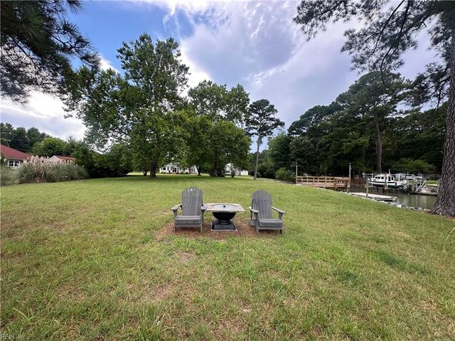 729 Charles RD, Yorktown, VA 23692