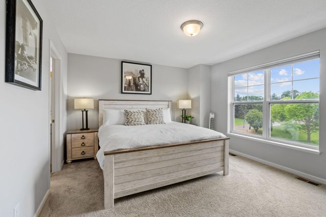 2857 Lexington Place N, Roseville, MN 55113
