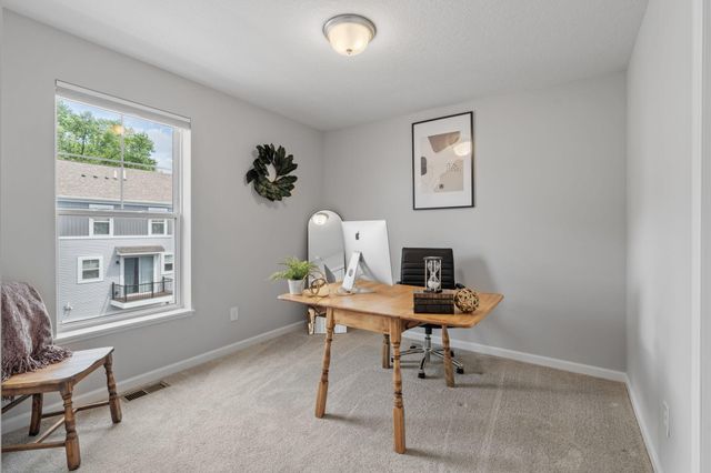2857 Lexington Place N, Roseville, MN 55113