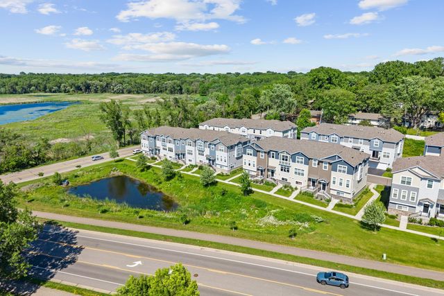 2857 Lexington Place N, Roseville, MN 55113