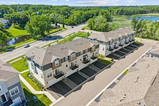 2857 Lexington Place N, Roseville, MN 55113