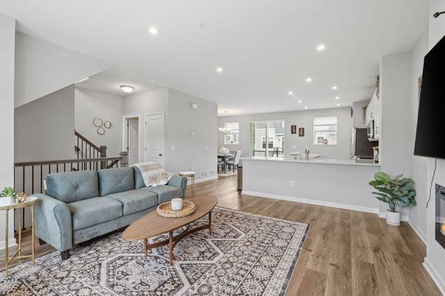 2857 Lexington Place N, Roseville, MN 55113