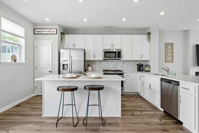 2857 Lexington Place N, Roseville, MN 55113