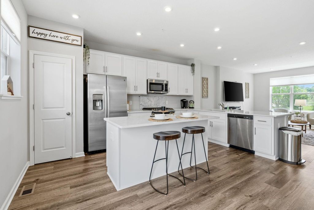 2857 Lexington Place N, Roseville, MN 55113 — photo 5
