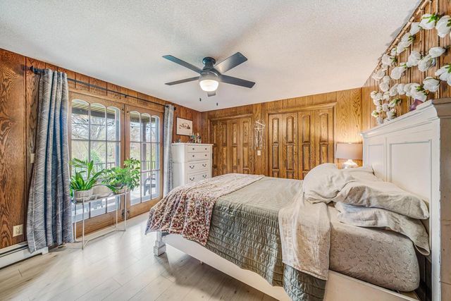 825 W KIMBERLY AVENUE, Kimberly, WI 54136