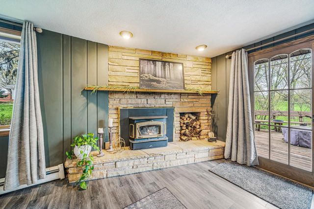 825 W KIMBERLY AVENUE, Kimberly, WI 54136