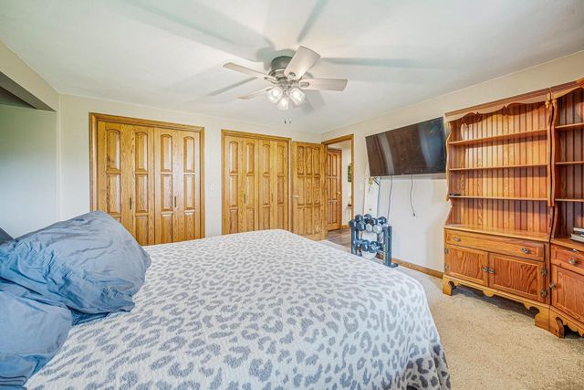 825 W KIMBERLY AVENUE, Kimberly, WI 54136