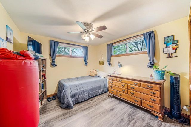 825 W KIMBERLY AVENUE, Kimberly, WI 54136