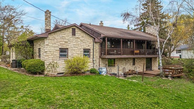 825 W KIMBERLY AVENUE, Kimberly, WI 54136