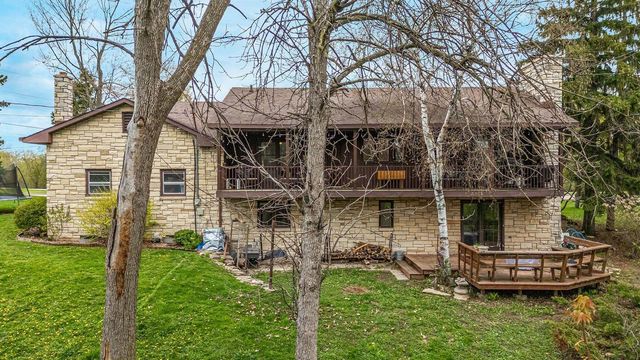 825 W KIMBERLY AVENUE, Kimberly, WI 54136