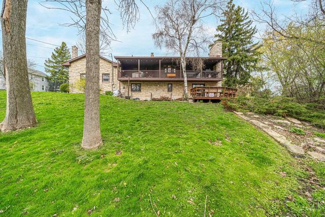 825 W KIMBERLY AVENUE, Kimberly, WI 54136