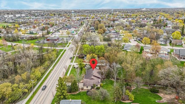 825 W KIMBERLY AVENUE, Kimberly, WI 54136