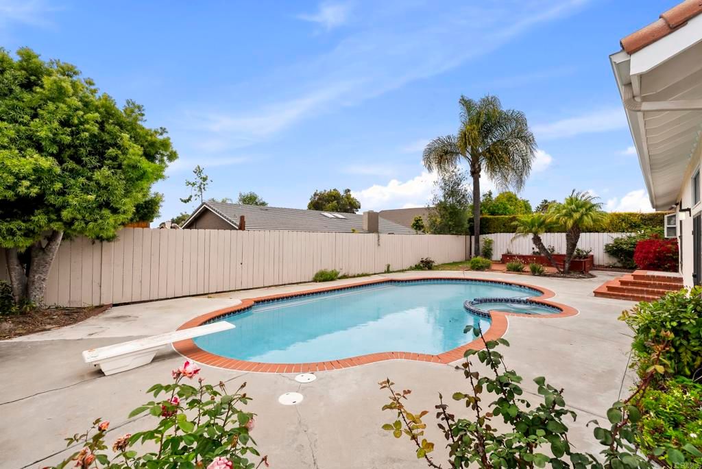 Image 10 of property listing at 7729 Galleon Way, San Diego, CA 92009