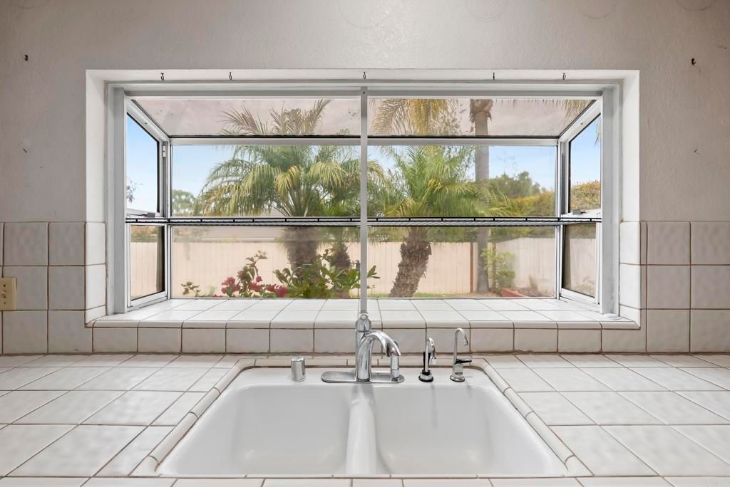 Image 27 of property listing at 7729 Galleon Way, San Diego, CA 92009