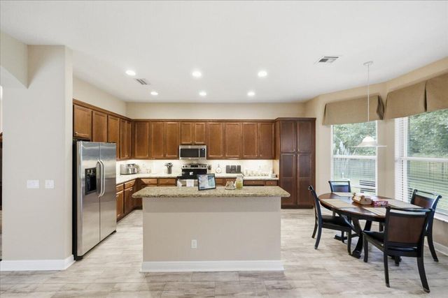 1963 Grey Falcon Circle SW, Vero Beach, FL 32962
