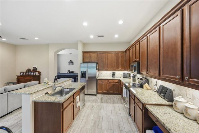 1963 Grey Falcon Circle SW, Vero Beach, FL 32962