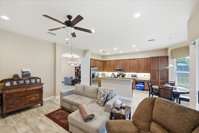 1963 Grey Falcon Circle SW, Vero Beach, FL 32962