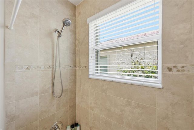 1963 Grey Falcon Circle SW, Vero Beach, FL 32962