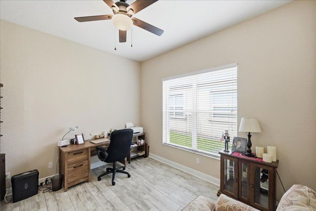 1963 Grey Falcon Circle SW, Vero Beach, FL 32962