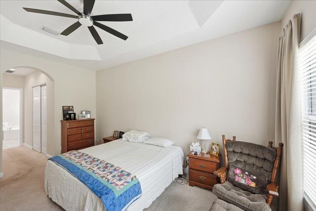 1963 Grey Falcon Circle SW, Vero Beach, FL 32962