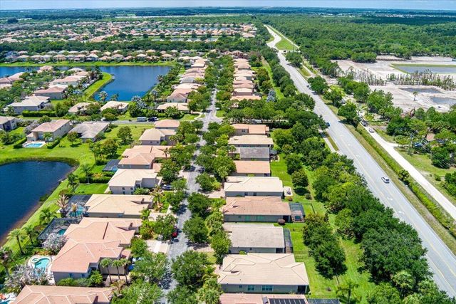 1963 Grey Falcon Circle SW, Vero Beach, FL 32962