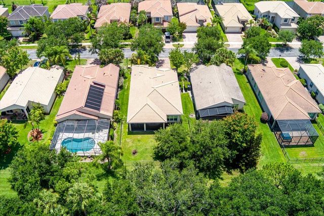 1963 Grey Falcon Circle SW, Vero Beach, FL 32962