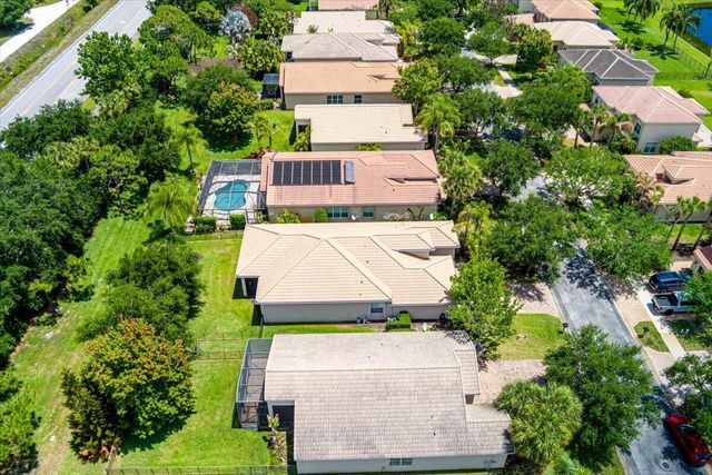 1963 Grey Falcon Circle SW, Vero Beach, FL 32962