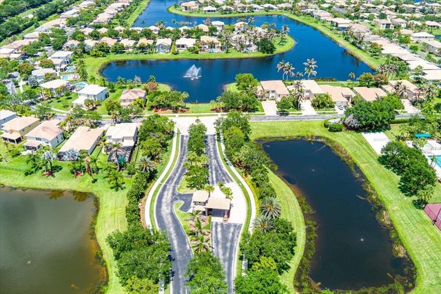 1963 Grey Falcon Circle SW, Vero Beach, FL 32962