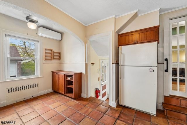 122 Holland Rd, South Orange Village Twp., NJ 07079