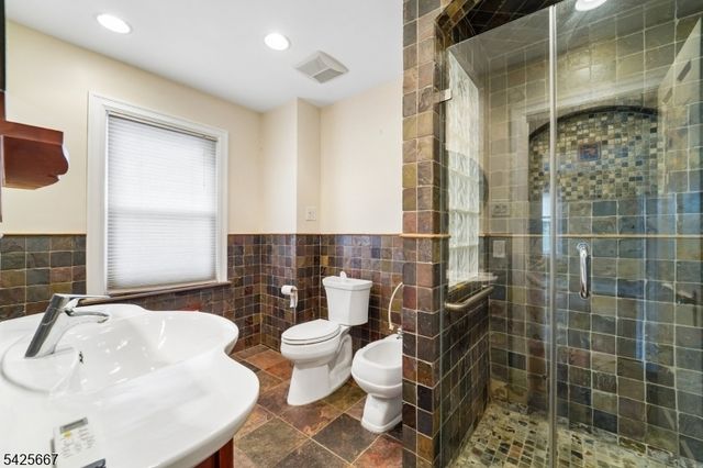 122 Holland Rd, South Orange Village Twp., NJ 07079