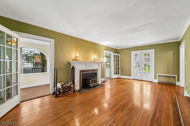 122 Holland Rd, South Orange Village Twp., NJ 07079