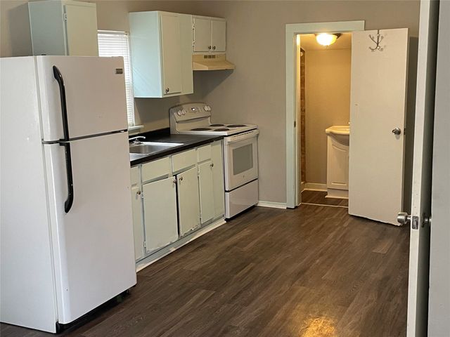 1208 E 8th Street, Dallas, TX 75203