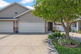 307 Windflower Ln C, Solon, IA 52333