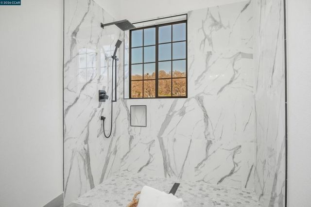 420 Leon Ct, Clayton, CA 94517