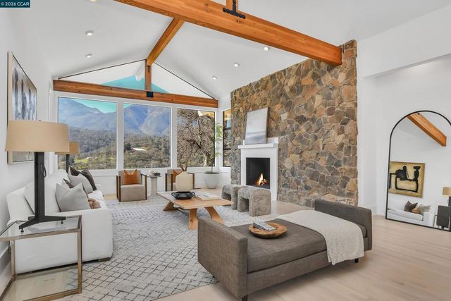 420 Leon Ct, Clayton, CA 94517