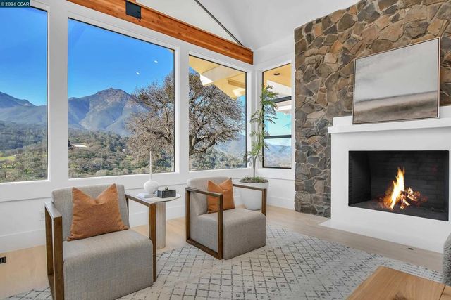 420 Leon Ct, Clayton, CA 94517