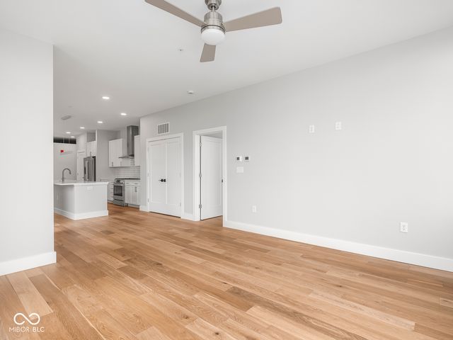 319 E 16th Street 402, Indianapolis, IN 46202