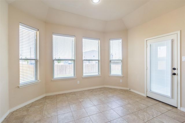 637 Peach Lane, Burleson, TX 76028