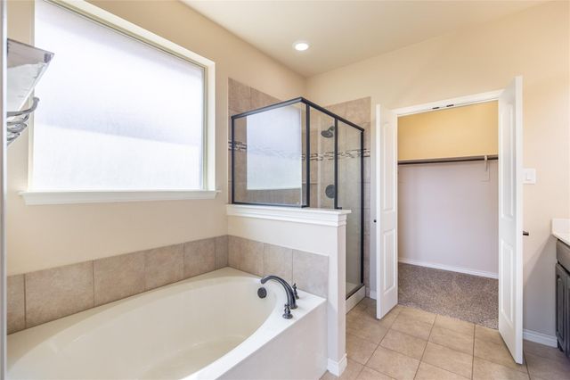 637 Peach Lane, Burleson, TX 76028