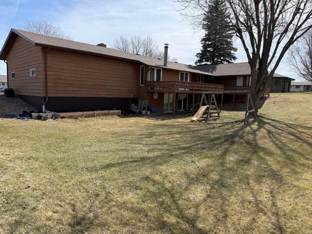 613 Pennsylvania Avenue, Adrian, MN 56110