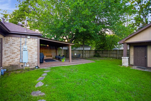 815 W Woodard Street, Denison, TX 75020