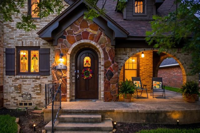 815 W Woodard Street, Denison, TX 75020