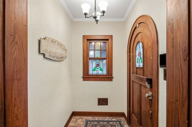 815 W Woodard Street, Denison, TX 75020