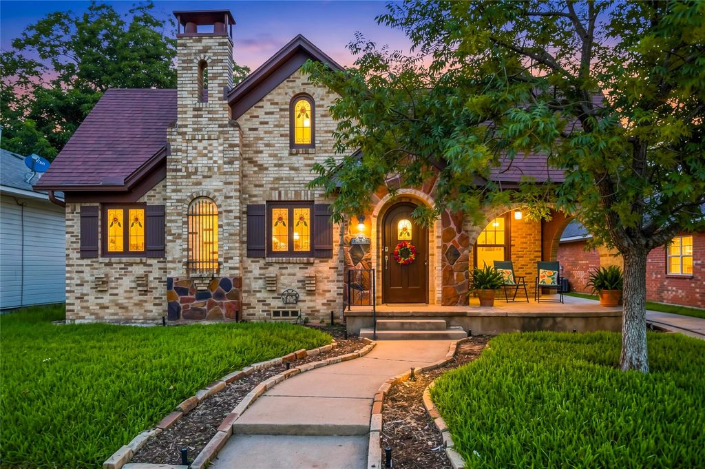 815 W Woodard Street, Denison, TX 75020