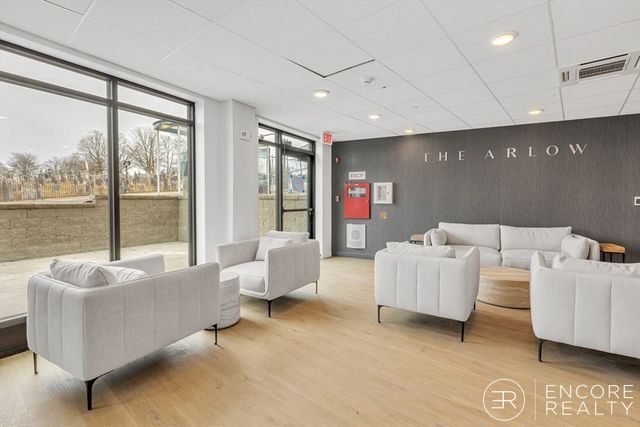 375 Cummins Hwy 501, Boston, MA 02131