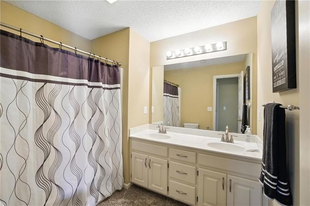 5825 Millbrook Street, Shawnee, KS 66218
