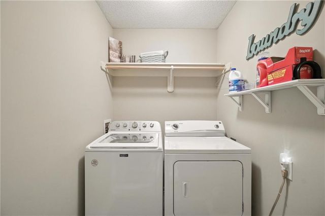 5825 Millbrook Street, Shawnee, KS 66218