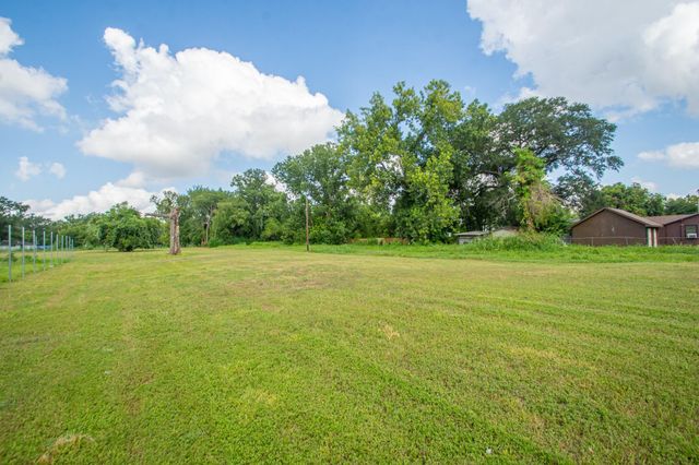 9409 Irby Street, Houston, TX 77088