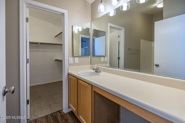 13242 N Lost Artifact Lane, Oro Valley, AZ 85755